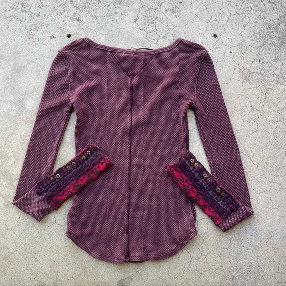 Free People Womens Art School Embroidered Cuff Waffle Knit Top Blouse size XS - Picture 3 of 7